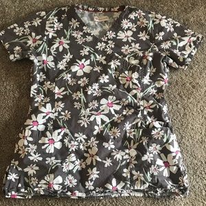Woman’s scrub top xs